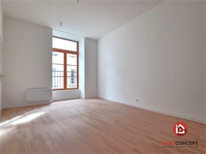 appartement à la location -   30200  BAGNOLS-SUR-CEZE, surface 37 m2 location appartement - APR647924